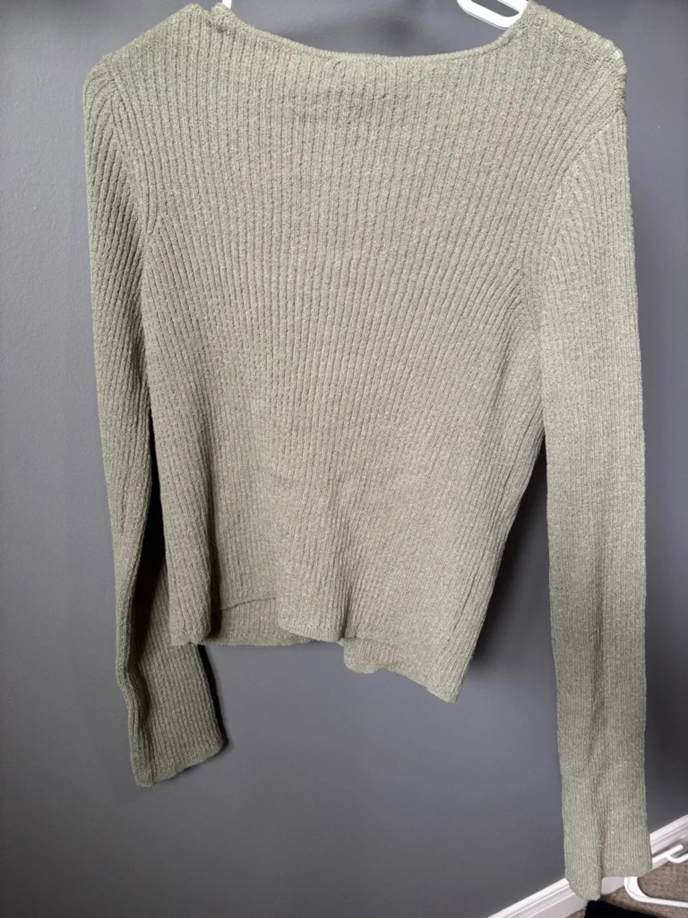NWT Dynamite Ribbed Button-Front V-Neck Sweater - Picture 2 of 3